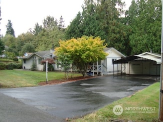 4050 Stohlton Rd SE, Port Orchard, WA 98366