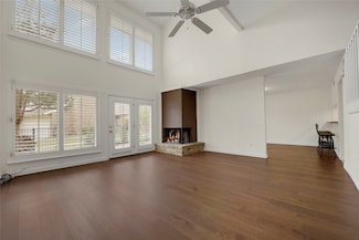 2912 Woodcroft Cir, Carrollton, TX 75006