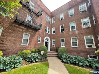 995 Teaneck Rd Unit 3N, Teaneck, NJ 07666