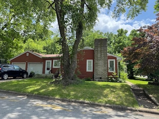 1700 S Fort Ave, Springfield, MO 65807