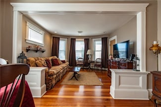 52 Fairlawn Ave, Woonsocket, RI 02895