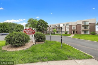 2800 Hillsboro Ave N Unit 108, New Hope, MN 55427