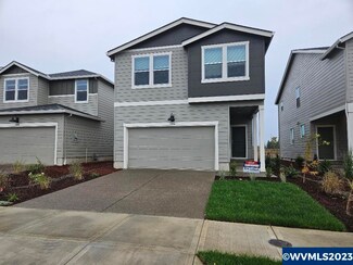 394 Greencrest St NE, Salem, OR 97301