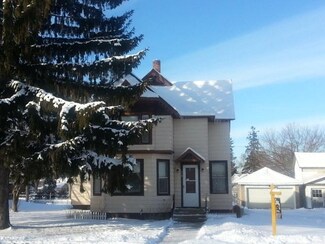 119 W Lyons St, Rio, WI 53960