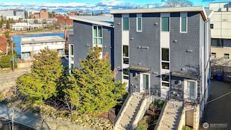 3220 Franklin Ave E, Seattle, WA 98102