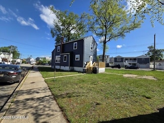 82 Twilight Ave, Keansburg, NJ 07734