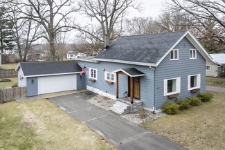 8782 66th St SE, Alto, MI 49302