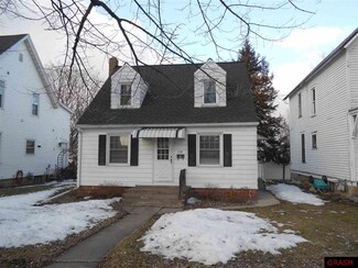 118 Elm St NE, Sleepy Eye, MN 56085
