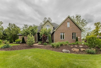 9117 Cambridge Dr, Saline, MI 48176