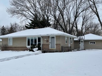 9824 Emerson Ave S, Minneapolis, MN 55431