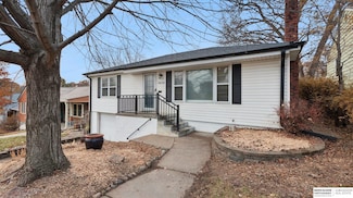 5438 Charles St, Omaha, NE 68132