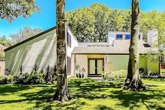 16351 Craighurst Dr, Houston, TX 77059