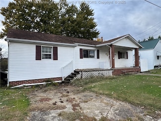 306 Kanawha Ave, Nitro, WV 25143