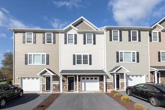 1242 Bluemoon Dr, Rockingham, VA 22801