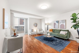 555 4th St Unit 443, San Francisco, CA 94107