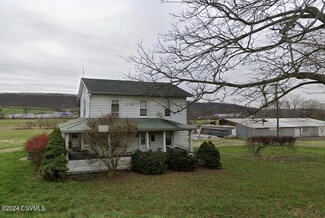 32 Ridge Dr, Danville, PA 17821