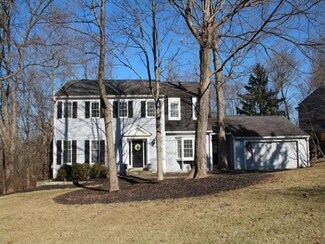 7028 Royalgreen Dr, Cincinnati, OH 45244