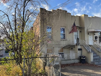 10518 77th St, Ozone Park, NY 11417
