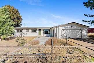 28282 Fox Ln, Wilder, ID 83676