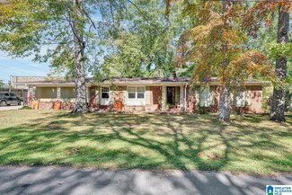 711 Azalea St NW, Hartselle, AL 35640