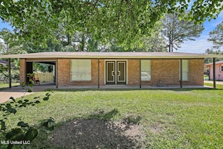 3530 N Flag Chapel Rd, Jackson, MS 39213