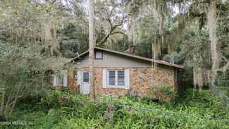 242 Taylor Fury Rd, Pomona Park, FL 32181