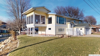 4674 N Shore Dr, Clear Lake, IA 50428