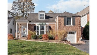 216 Walker Ave, Clarendon Hills, IL 60514