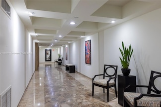 6061 Collins Ave Unit 9F, Miami Beach, FL 33140