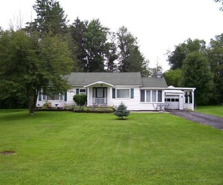 39 Chenango Ave, Sherburne, NY 13460
