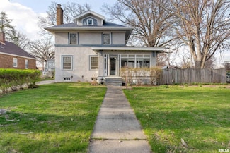 1116 E High St, Davenport, IA 52803
