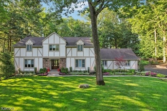 7 Colona Rd, Wayne, NJ 07470
