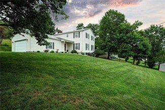 5200 Shelly Ln, Charleston, WV 25313