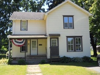 106 Chadwick St, Medina, NY 14103