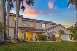 915 Hyacinth Dr, Delray Beach, FL 33483