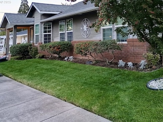 625 S Elizabeth St, Milton Freewater, OR 97862