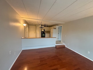 160 Burkhall St Unit 414, South Weymouth, MA 02190