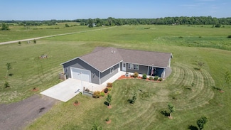 1900 Pine Lake Rd, Finlayson, MN 55735