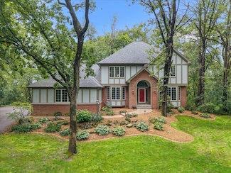 855 Midwest Trail N, Lake Elmo, MN 55042