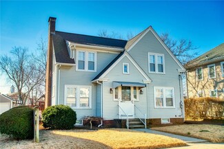 68 Eldridge St, Cranston, RI 02910