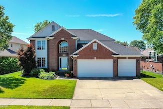 21016 Strawberry Hills Dr, Macomb, MI 48044