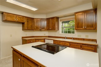 518 S Liberty St, Port Angeles, WA 98362
