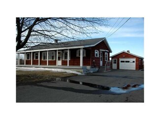 332 Waterville Rd, Skowhegan, ME 04976