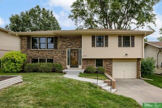 4863 C St, Omaha, NE 68106