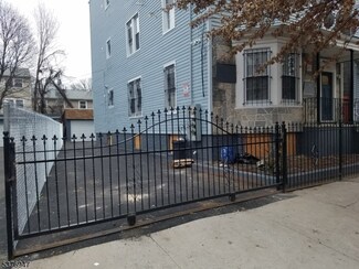 69-71 N 13th St, Newark, NJ 07107