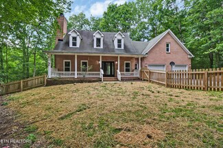110 Lakecrest Ln, Oak Ridge, TN 37830