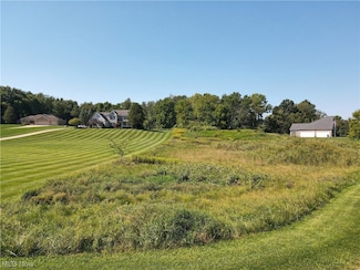 354 Excel Ln, Mogadore, OH 44260