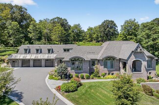 25 Sandfort Ln, Warwick, NY 10990