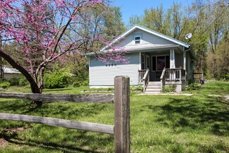 6289 Kruger Rd, Three Oaks, MI 49128