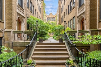 636 W Waveland Ave Unit 1C, Chicago, IL 60613